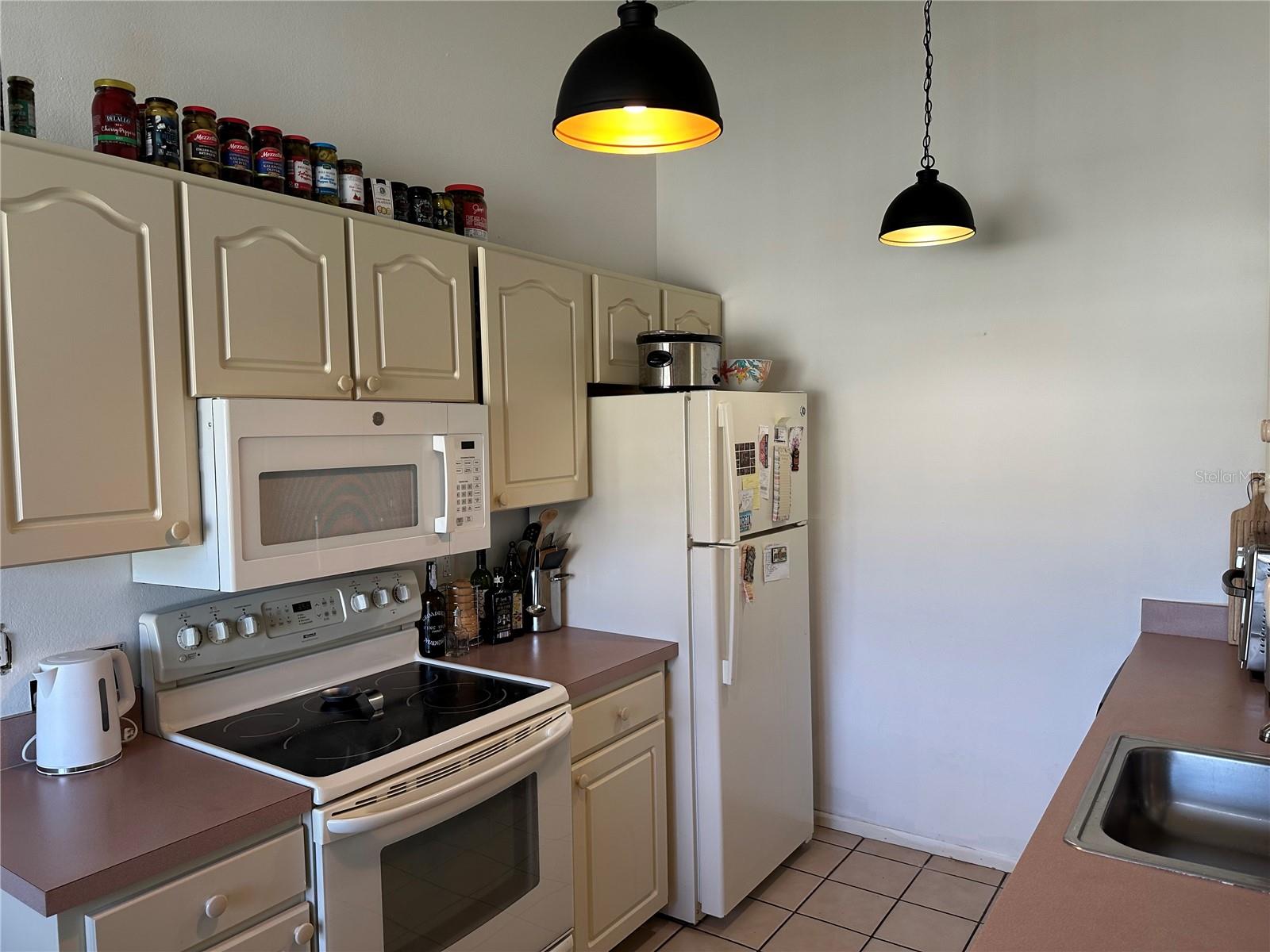 CORTEZ VILLAS CONDO 10 - Residential