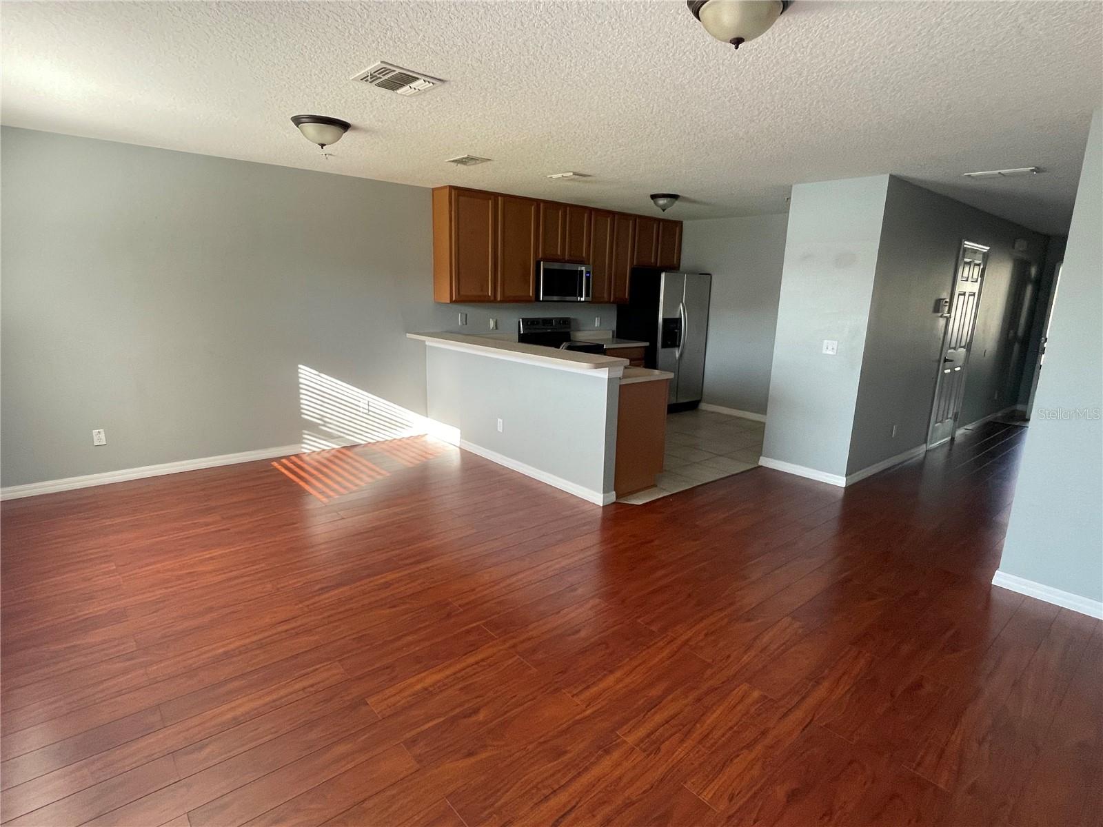 LYNWOOD/SOUTHMEADOW PH 25 - Residential