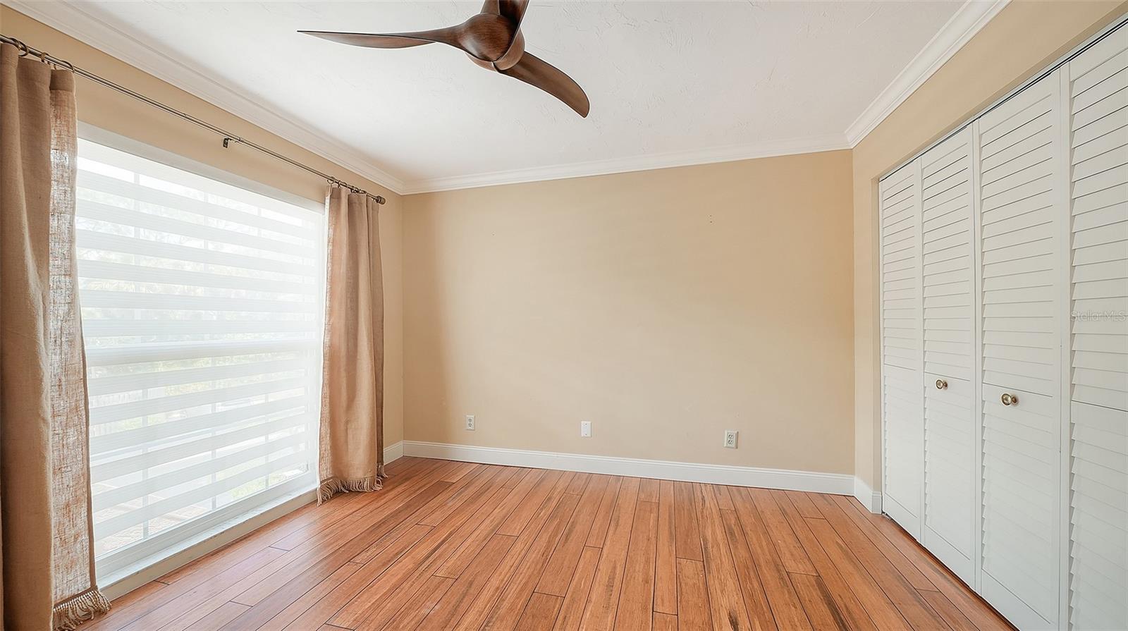 WOODLAND GROVE - THE MEADOWS - Residential