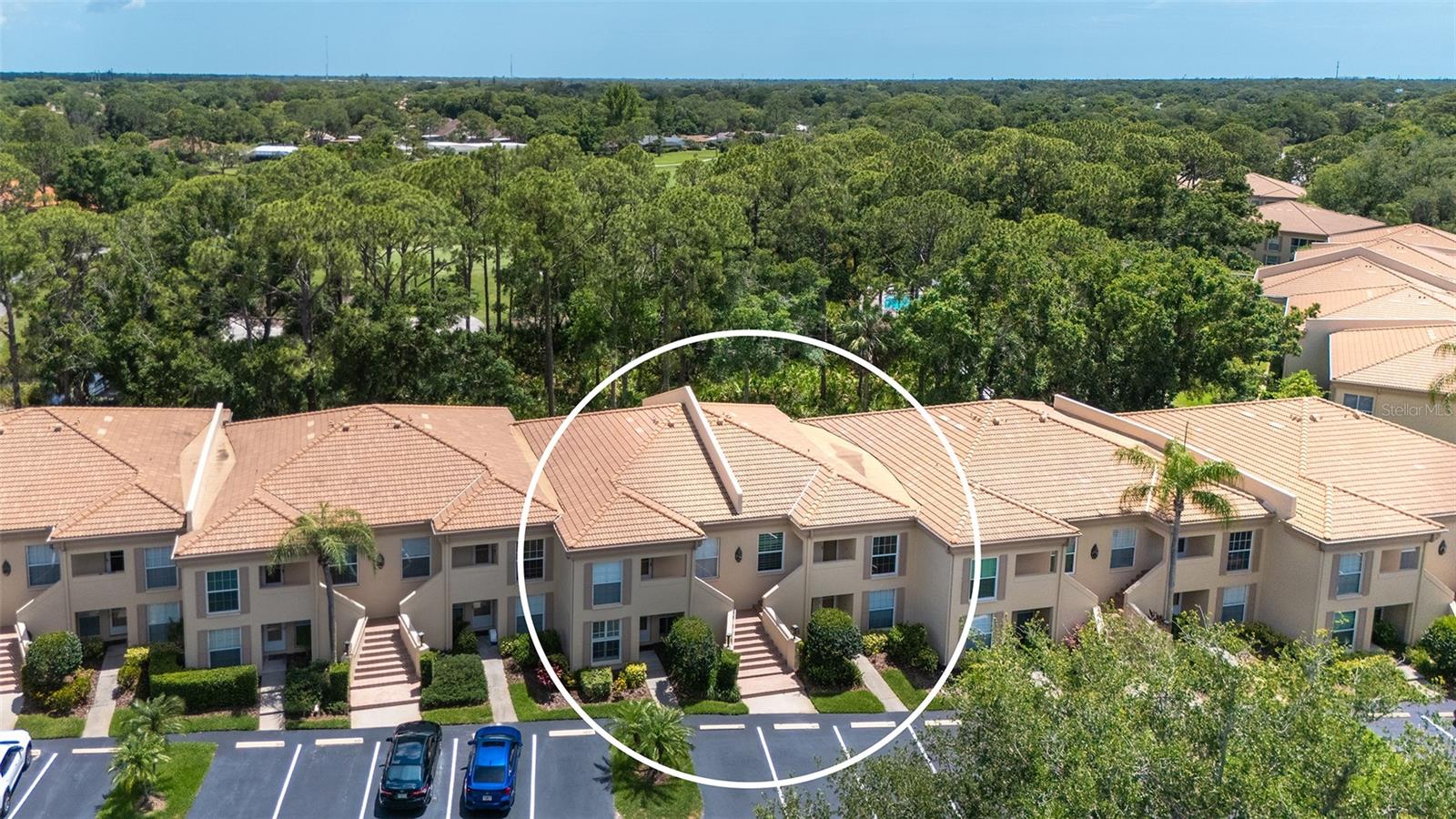 WOODLAND GROVE - THE MEADOWS - Residential