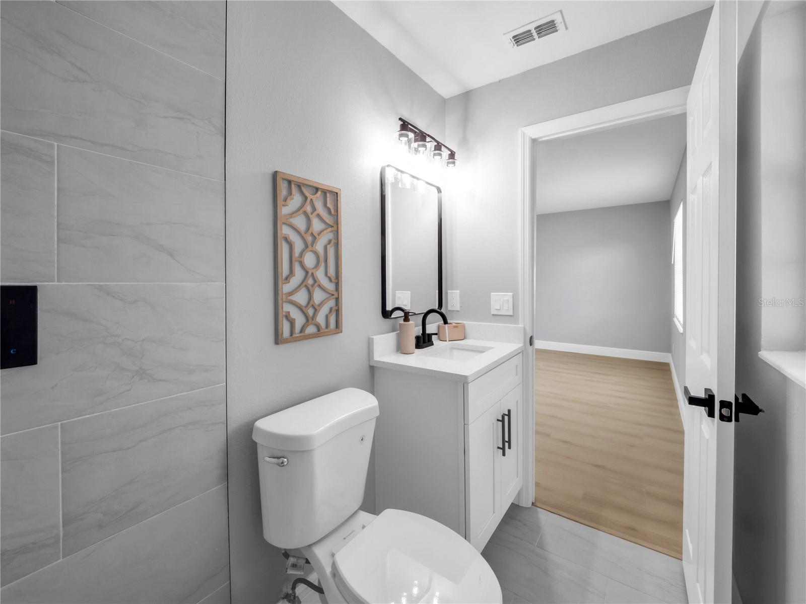 PRESIDENTIAL MANOR UNIT 2B - Residential