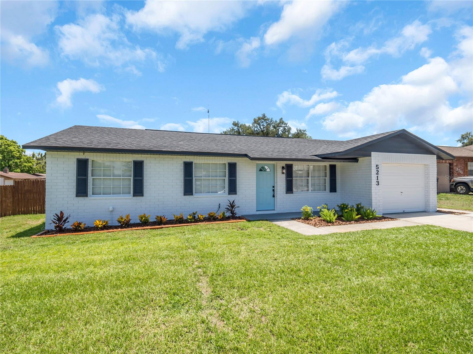 PRESIDENTIAL MANOR UNIT 2B - Residential