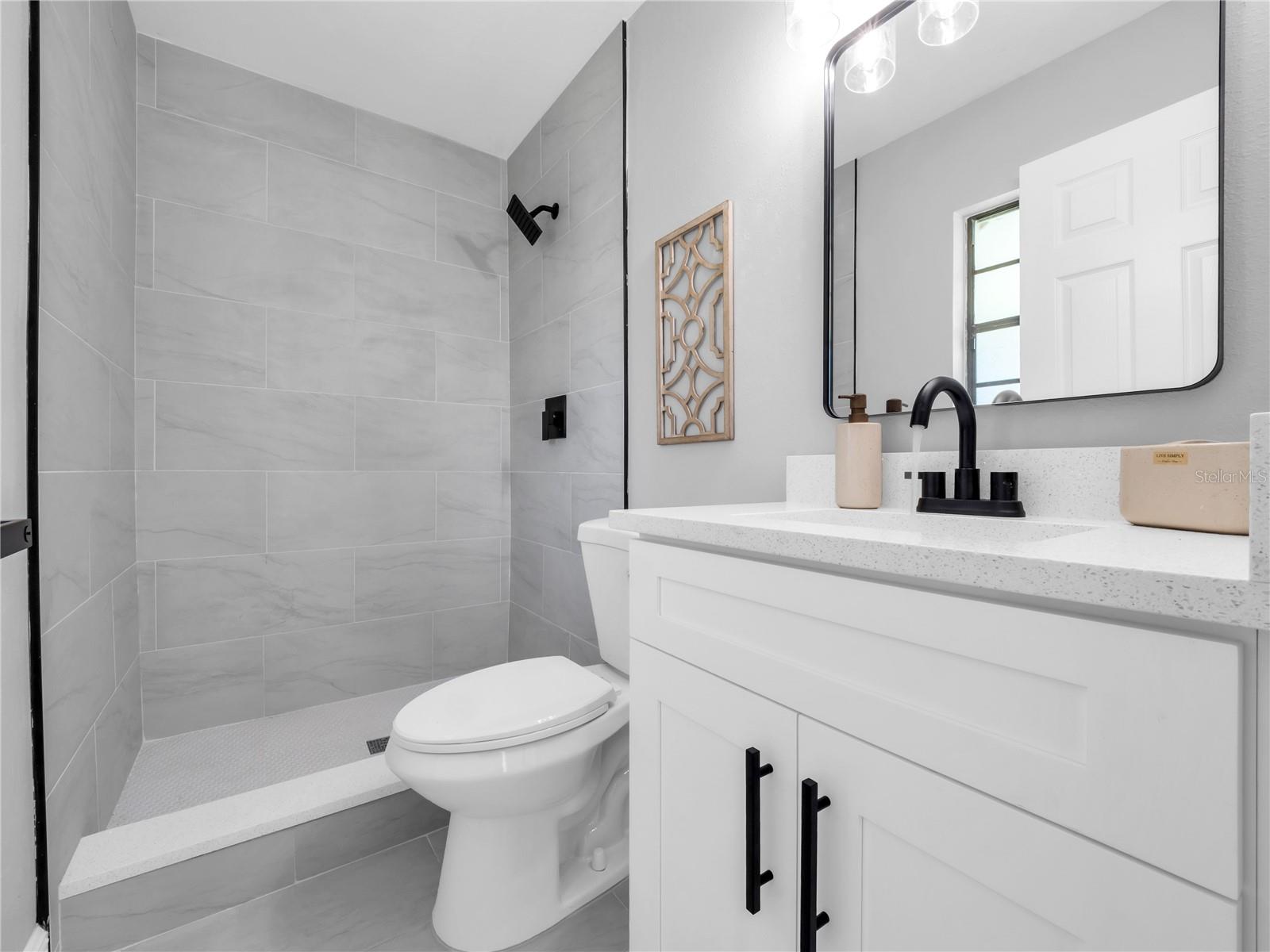 PRESIDENTIAL MANOR UNIT 2B - Residential