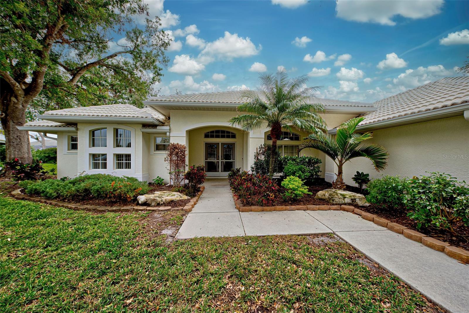 THE LAKES OF JACARANDA - Residential