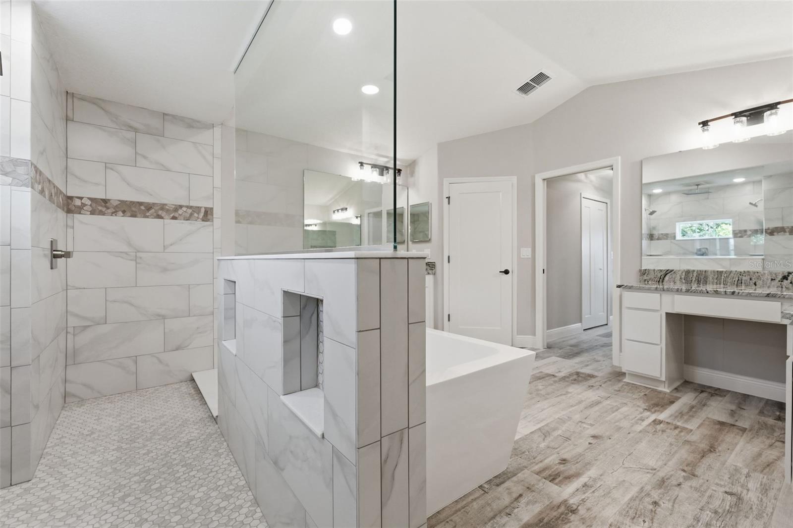 GARDEN GROVE - Residential