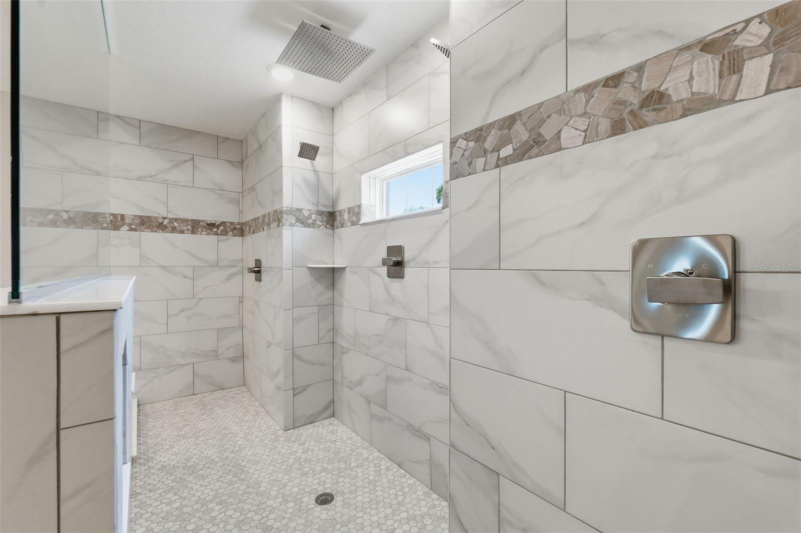 GARDEN GROVE - Residential