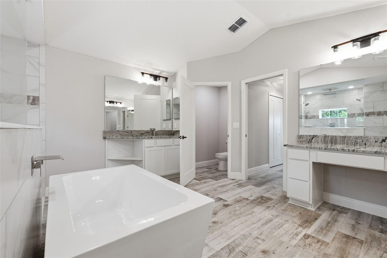 GARDEN GROVE - Residential