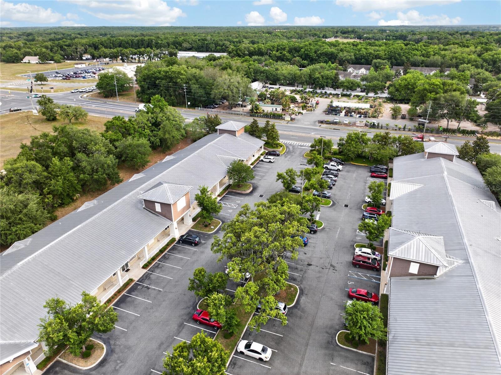 LADY LAKE SUMMIT MEDICAL PARK - Commercial Sale