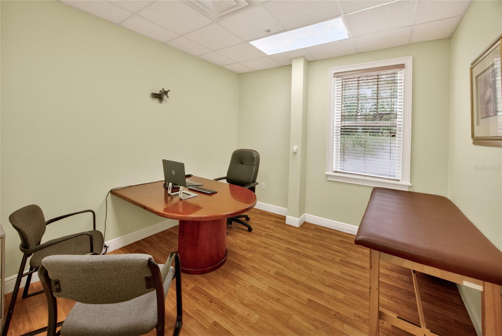 LADY LAKE SUMMIT MEDICAL PARK - Commercial Sale