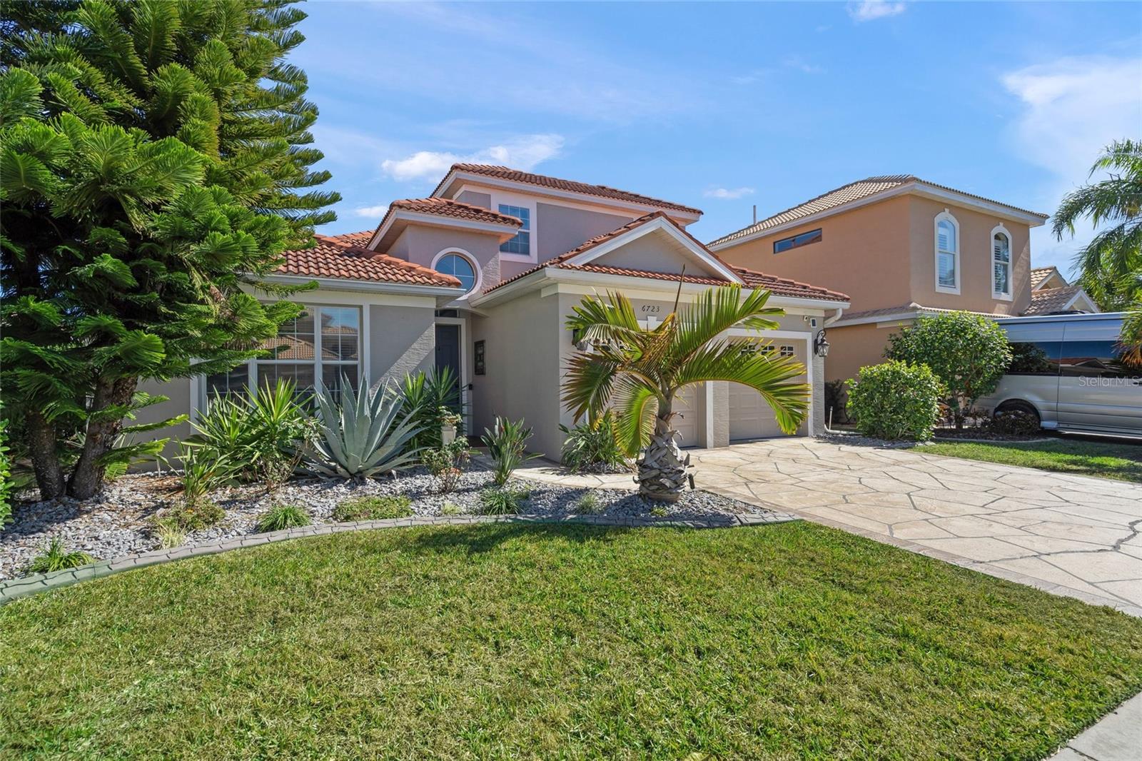 TAILFEATHER WAY AT TARA - Residential