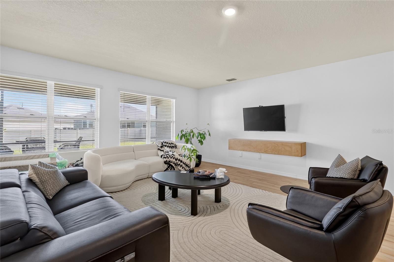 AUBURN GROVE PH 1 - Residential