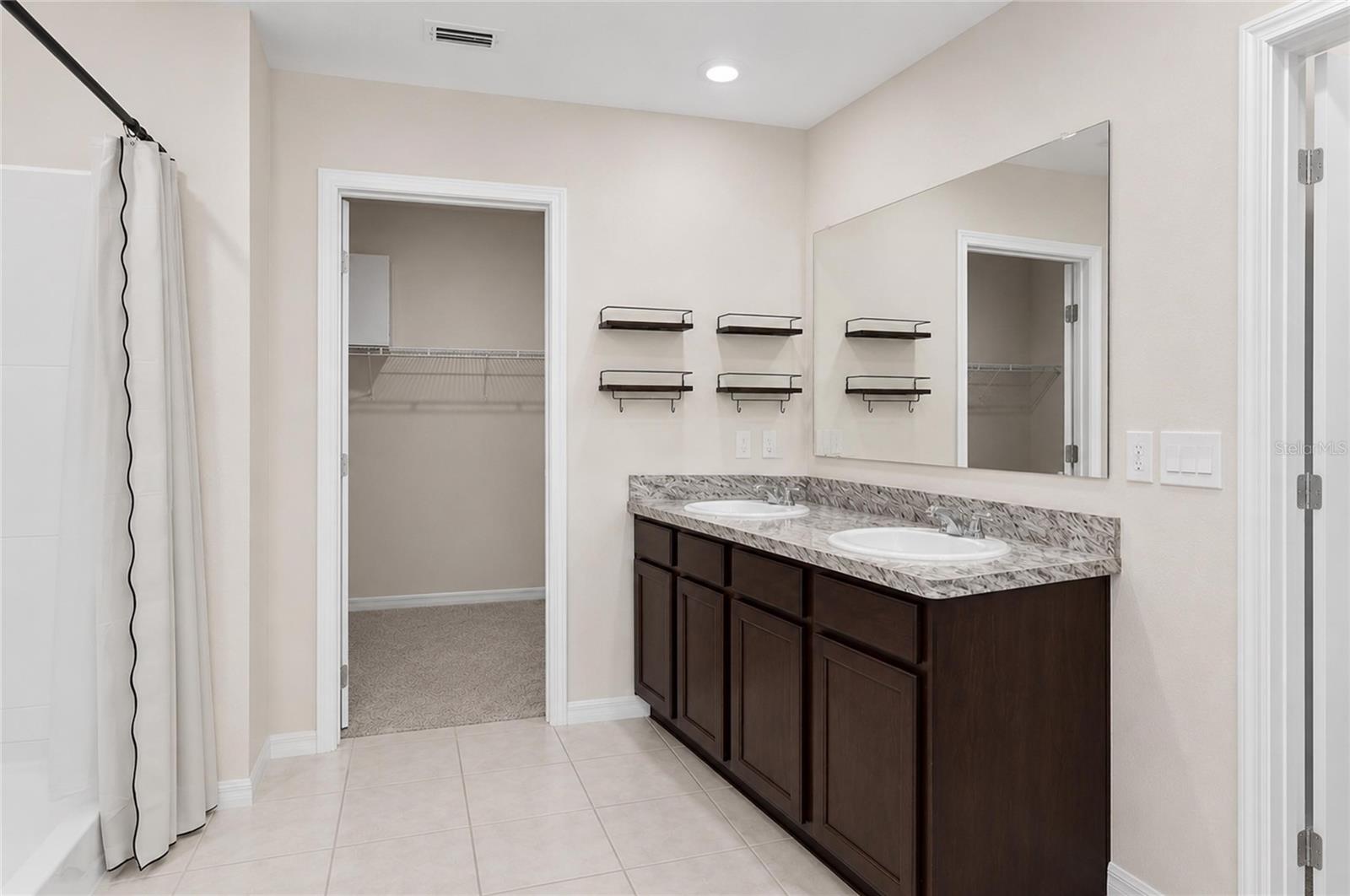 AUBURN GROVE PH 1 - Residential