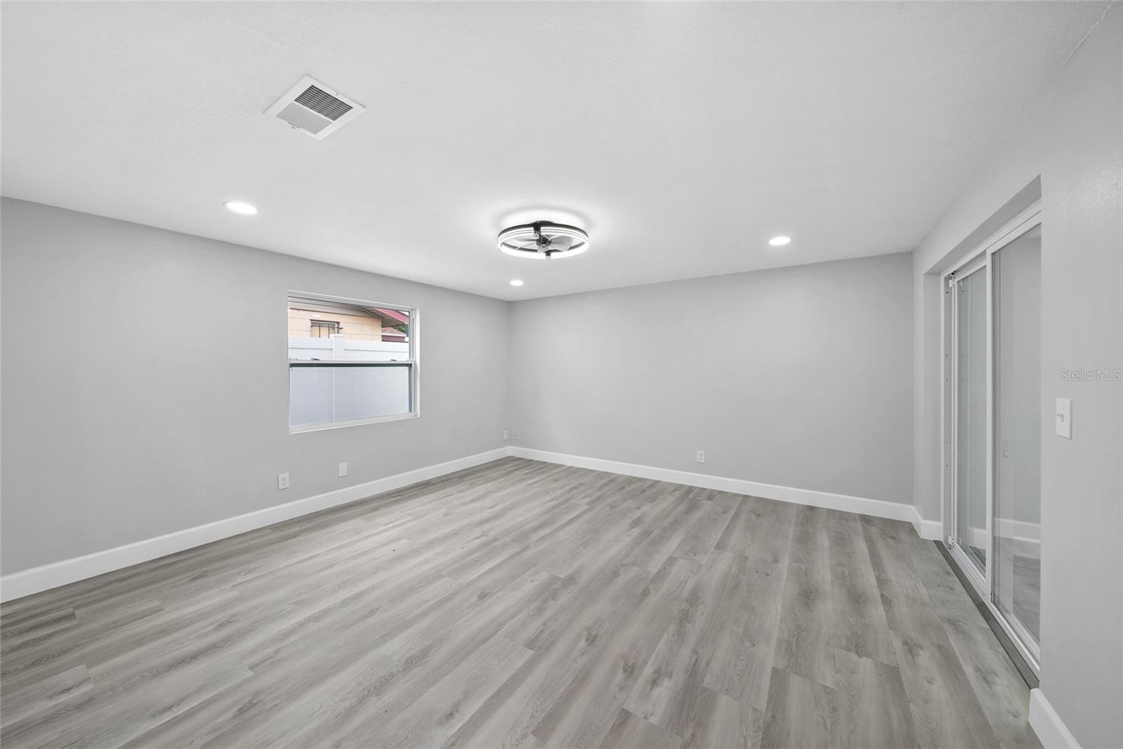 TIMBERLANE SUB UNIT 4 - Residential