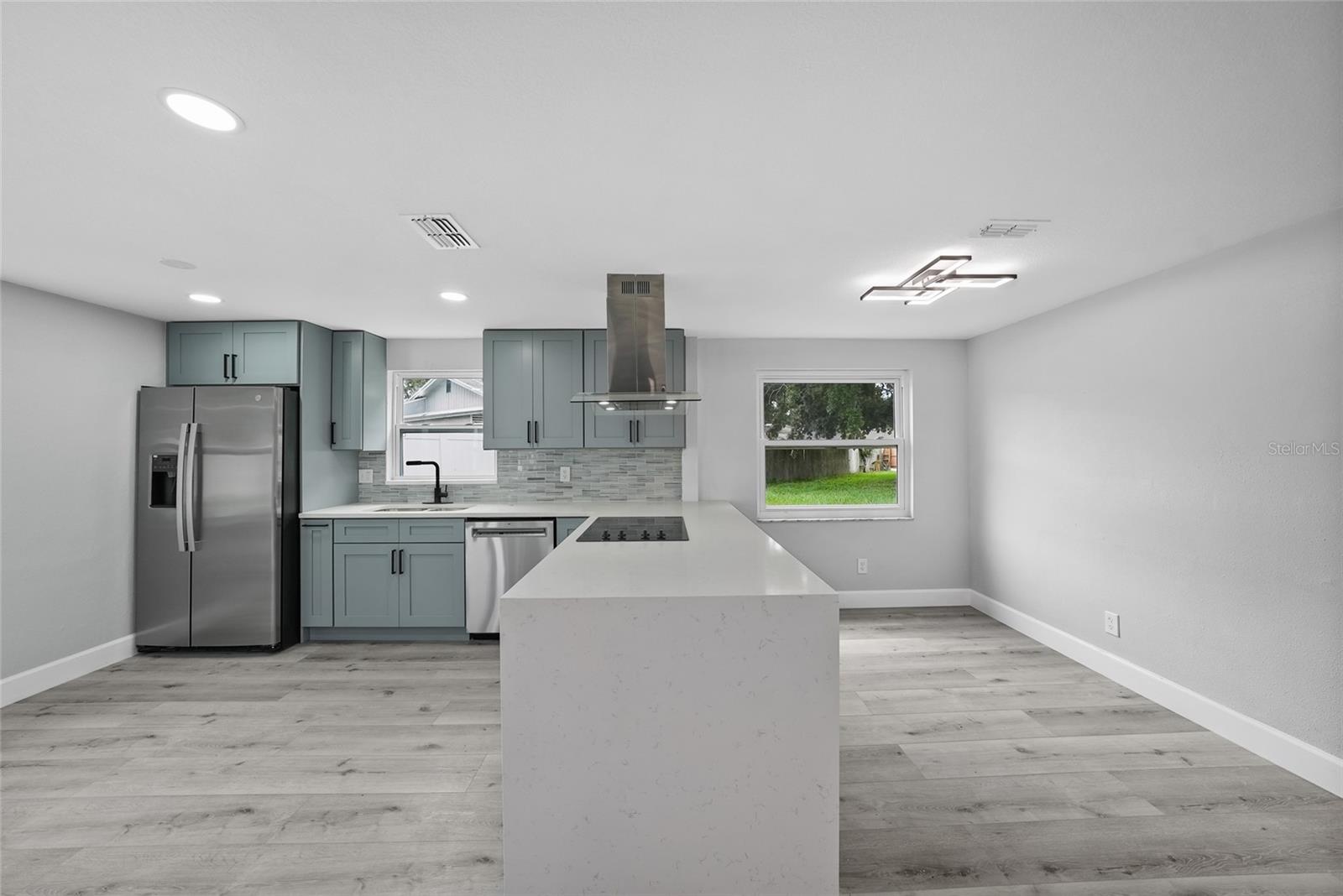 TIMBERLANE SUB UNIT 4 - Residential