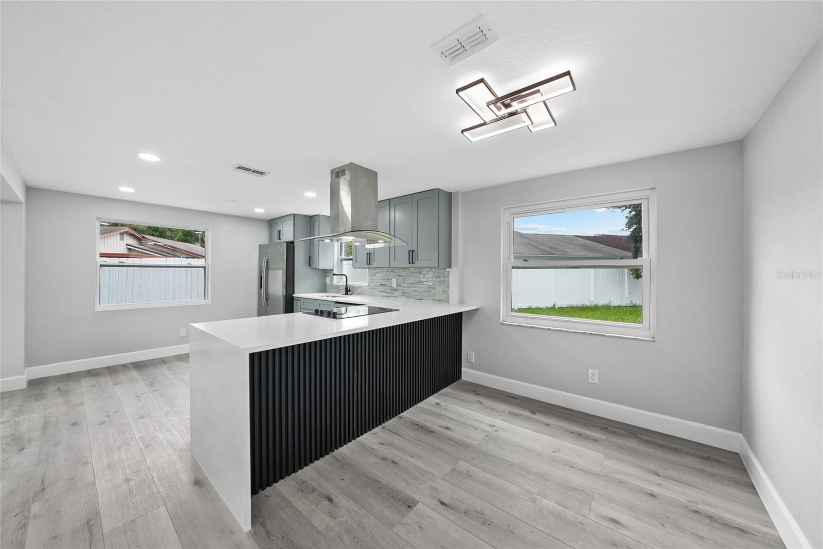 TIMBERLANE SUB UNIT 4 - Residential