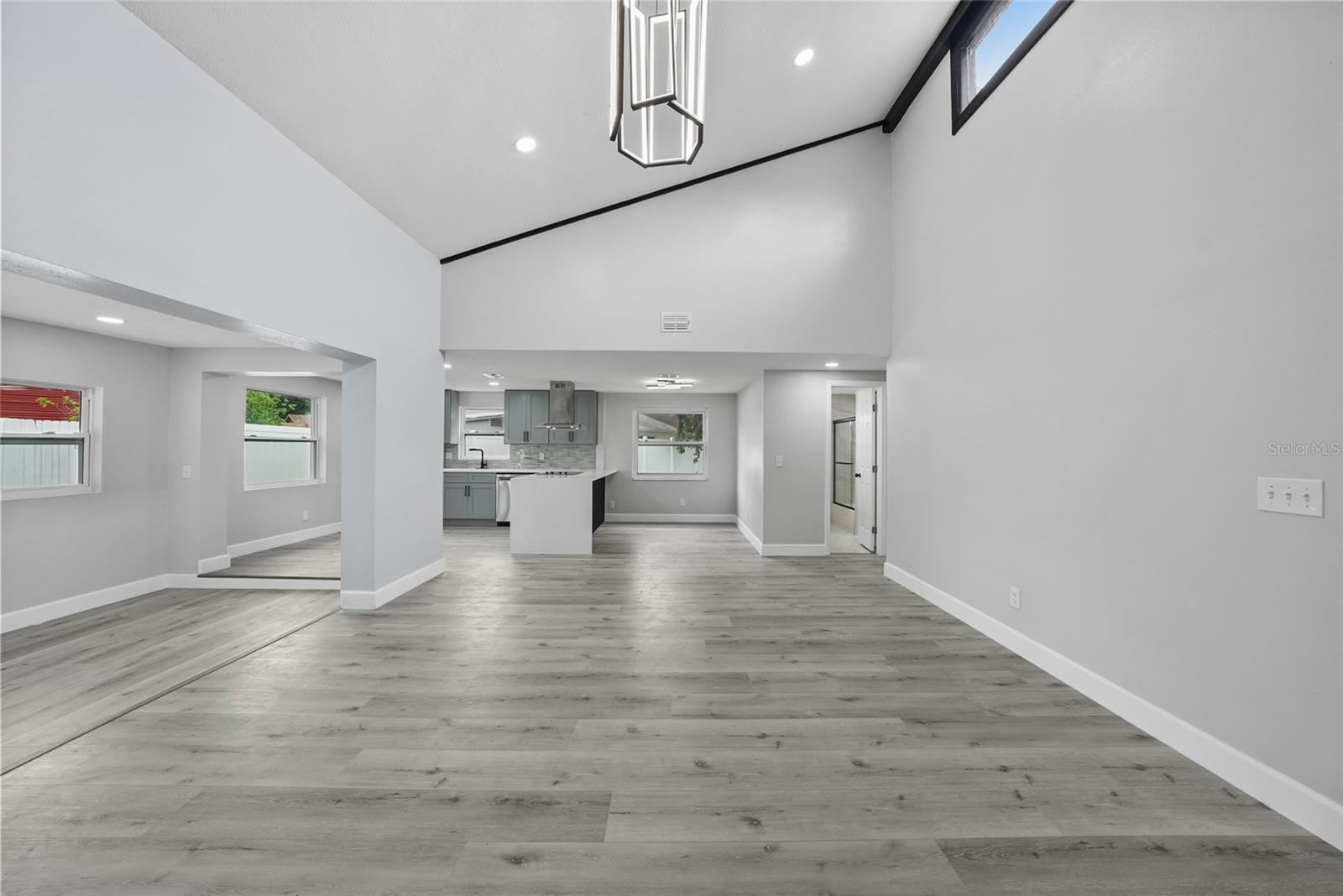 TIMBERLANE SUB UNIT 4 - Residential