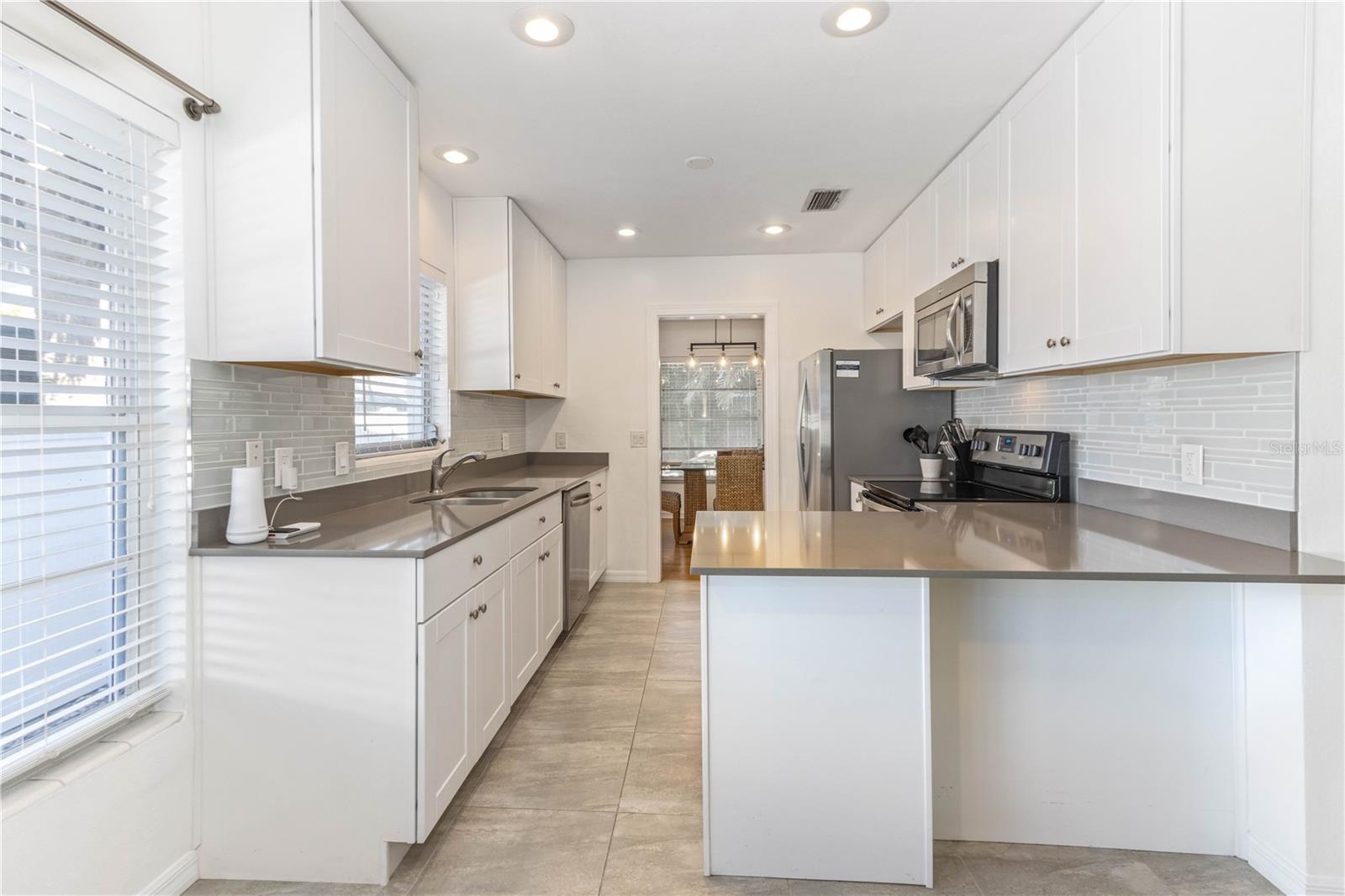 HARBOR HILLS 1ST ADD - Residential Lease