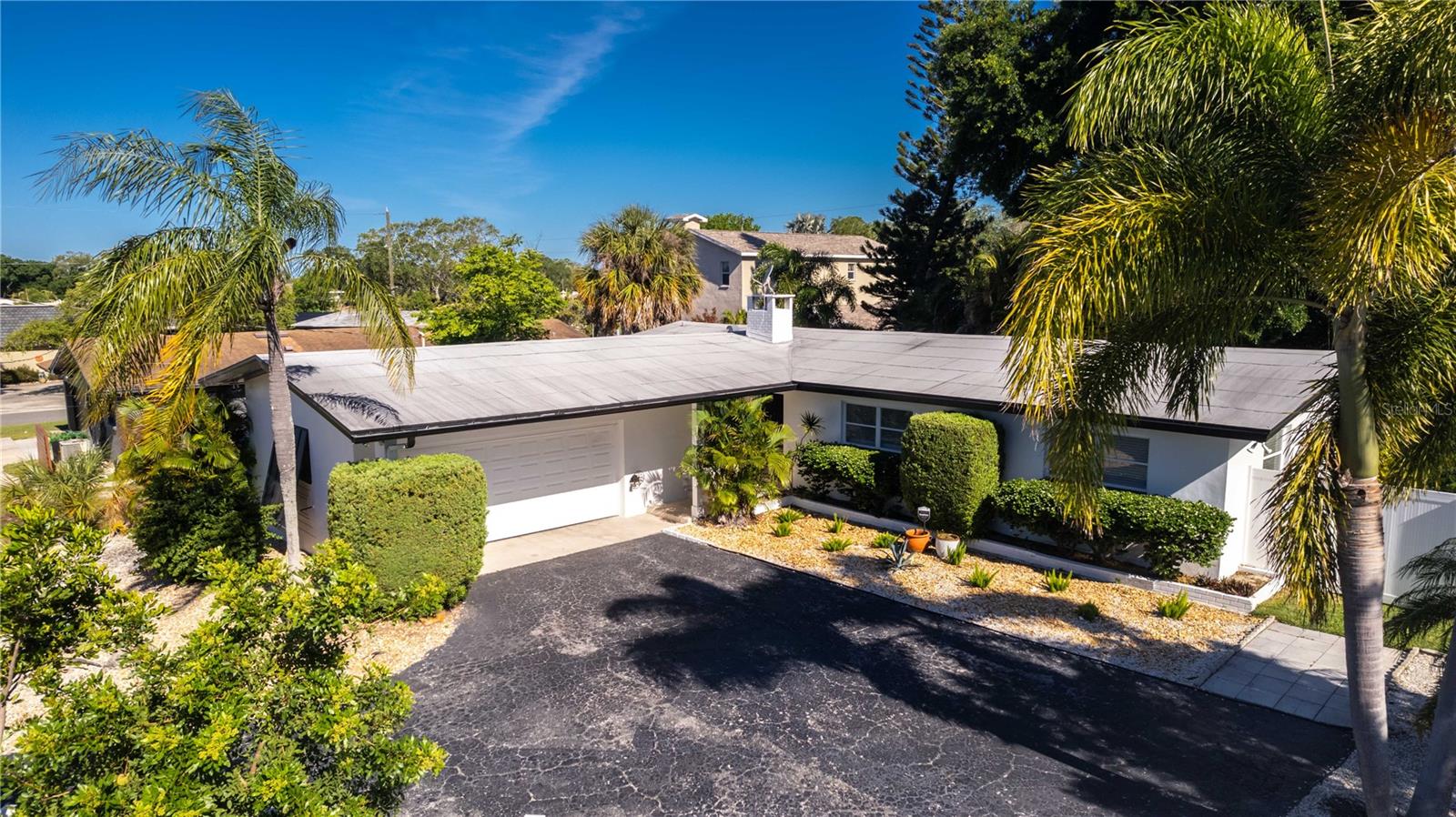 Availble for move in July 1, property is also available to purchase. Do not disturb existing tenant.  This much desired community of Harbor Hills is just a few minutes to the beach and the Belleair boat ramp.  NOT IN A FLOOD ZONE - home elevation is zone X.

The home is fully updated with all the modern conveniences.  There is an oversized 2 car garage, 3 bedrooms, 2 baths plus a family room.  The nicely landscaped 1/2 acre yard is fully fenced and provides plenty of space and privacy.  This FULLY FURNISHED home is perfect for entertaining within a small culdesac neighborhood.

Call today to schedule a private showing.