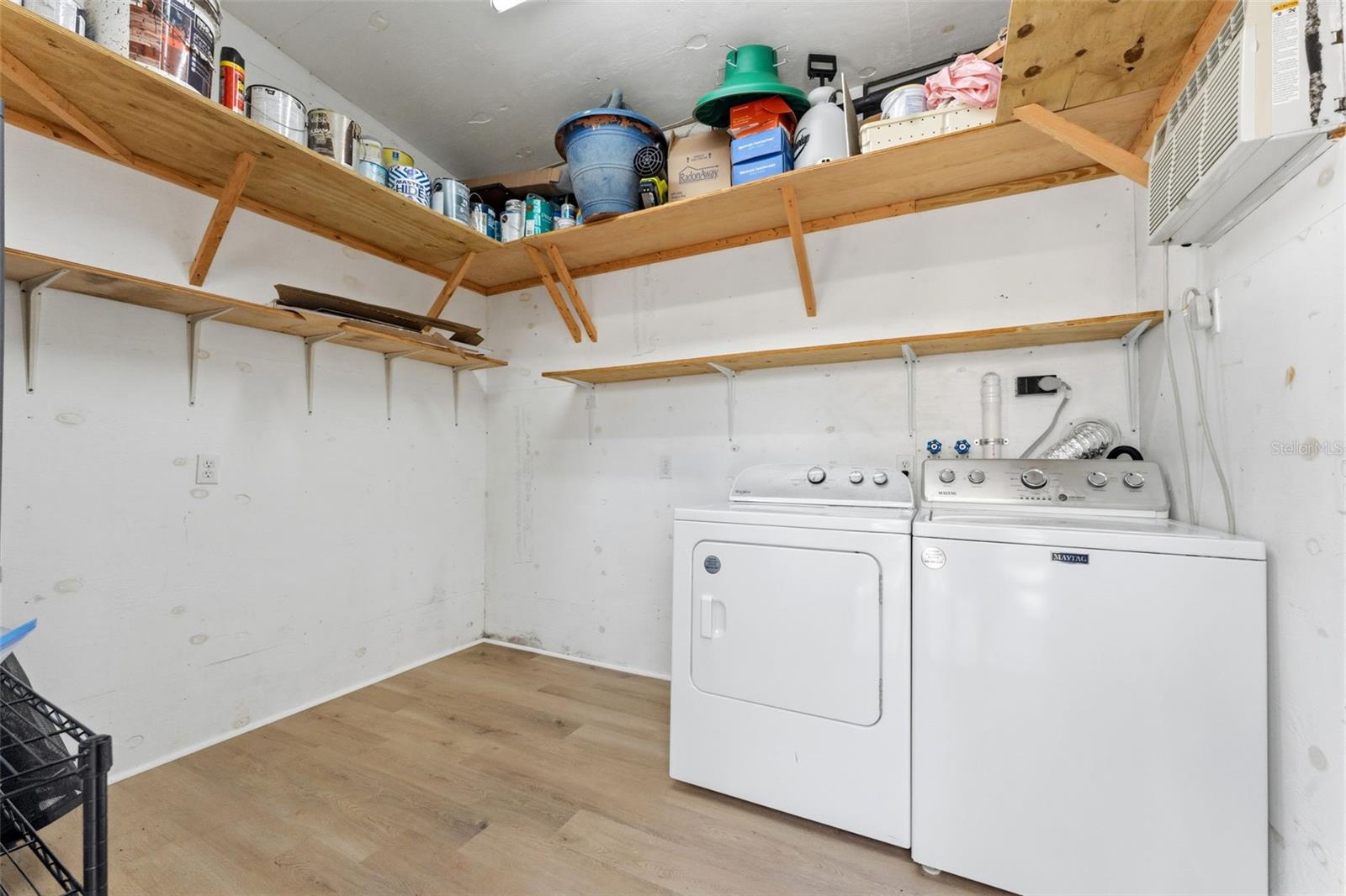 HOLDENS SIMMS RESUB OF - Residential