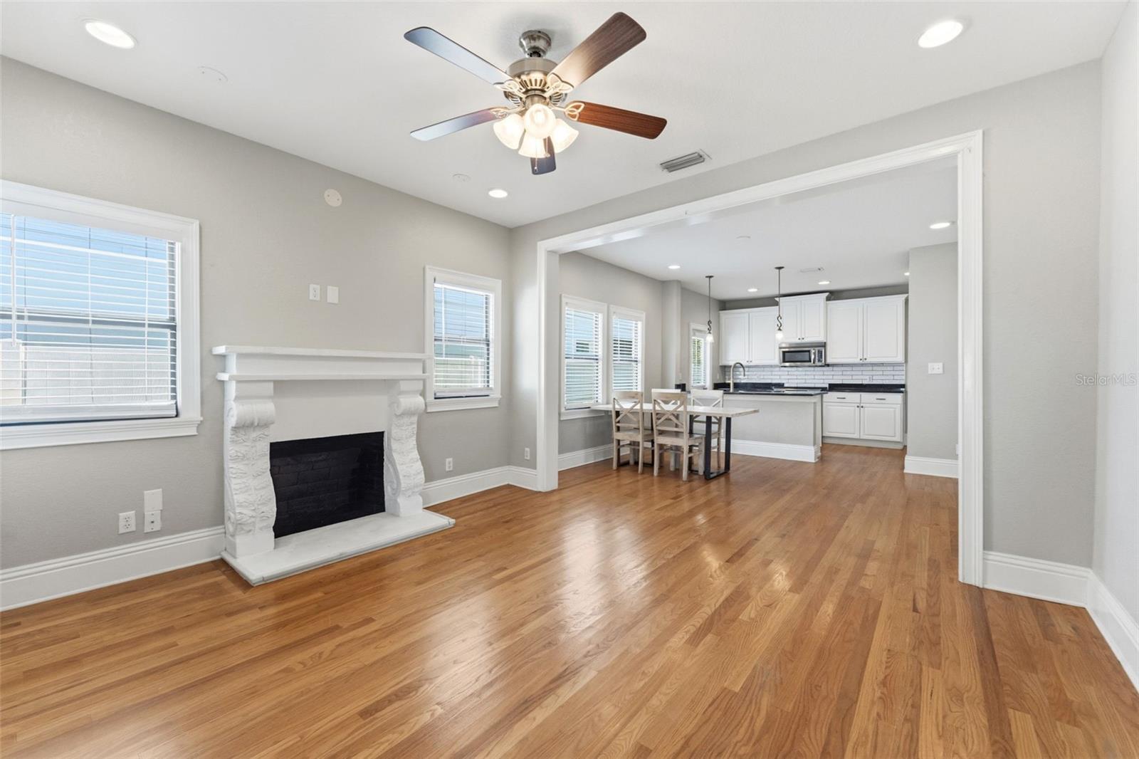 HOLDENS SIMMS RESUB OF - Residential