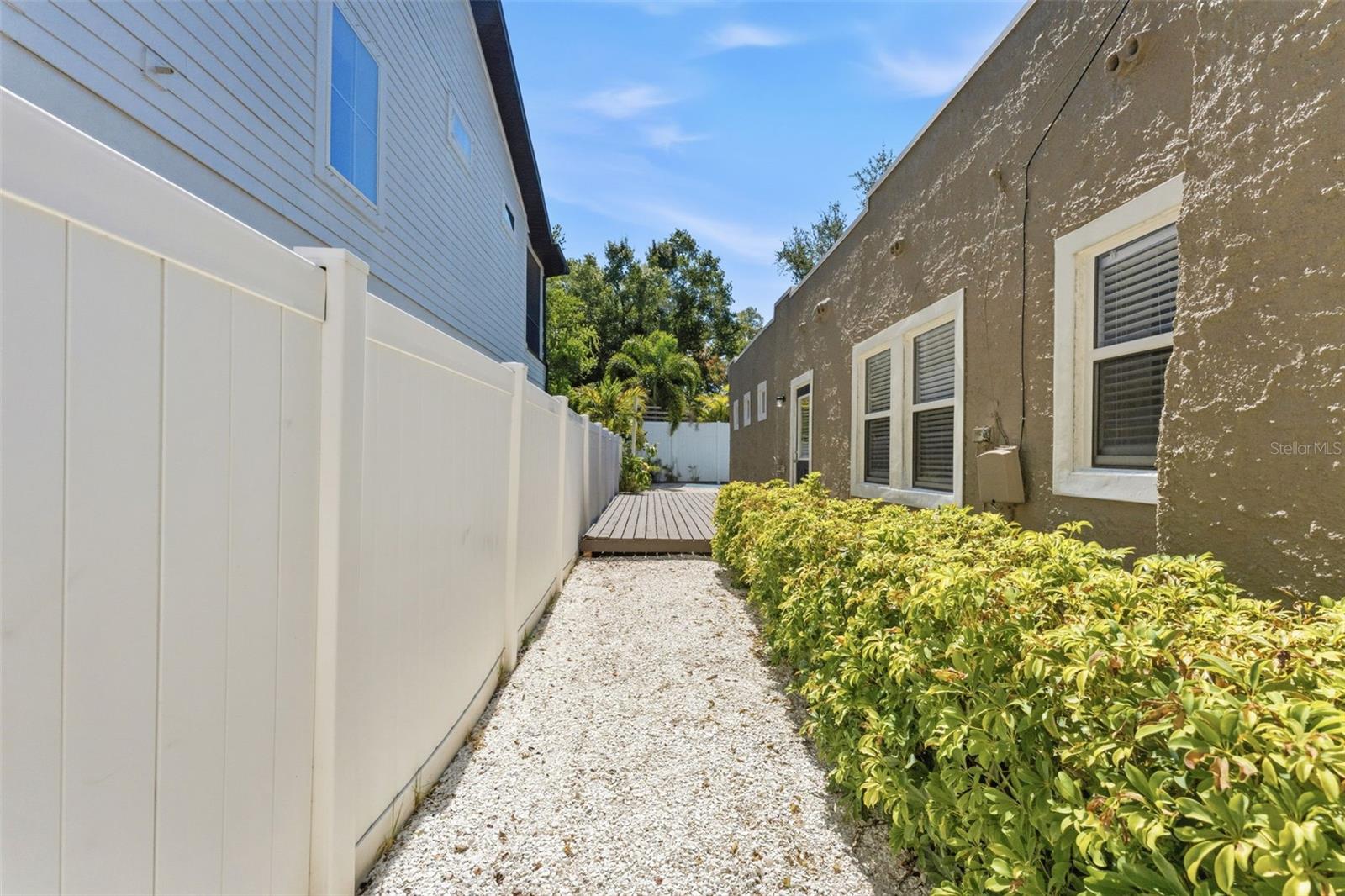 HOLDENS SIMMS RESUB OF - Residential