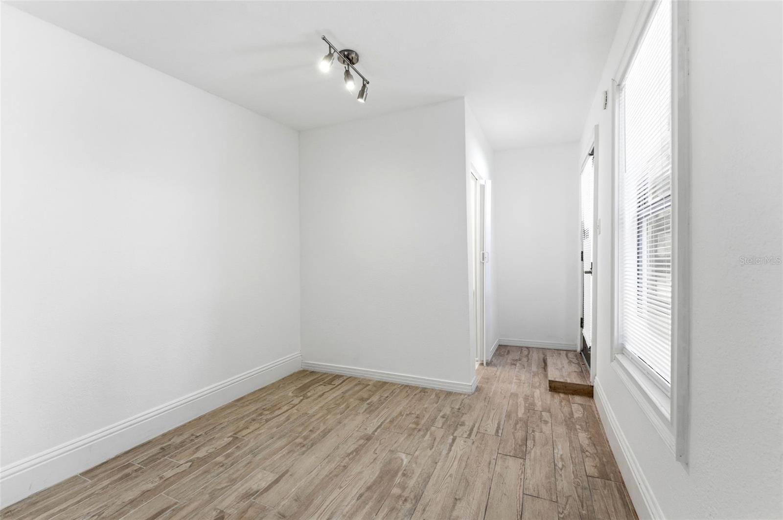 HOLDENS SIMMS RESUB OF - Residential