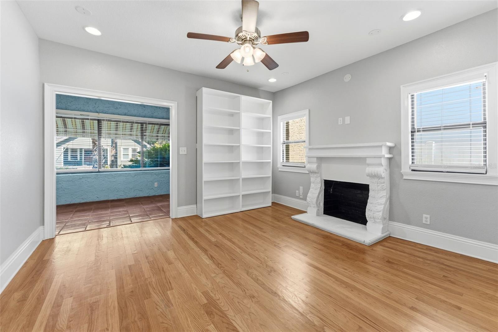 HOLDENS SIMMS RESUB OF - Residential