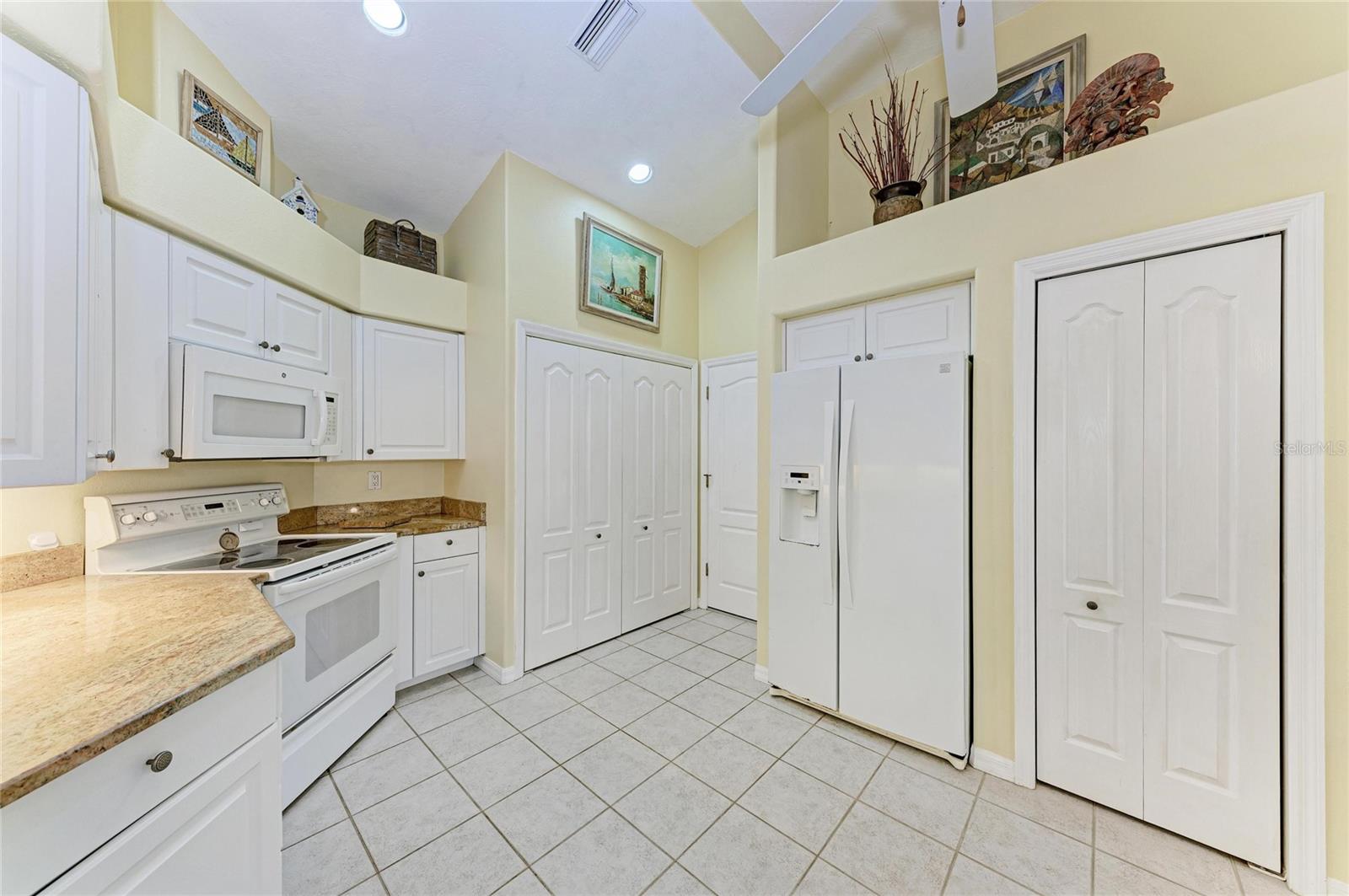 MIRA LAGO AT PALMER RANCH PH 3 - Residential
