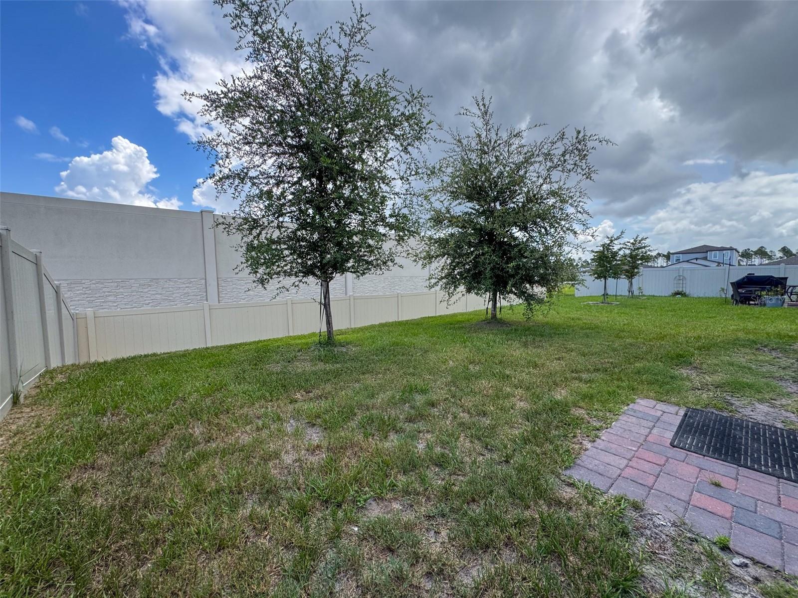 LAKE DEER ESTATES - Residential Lease