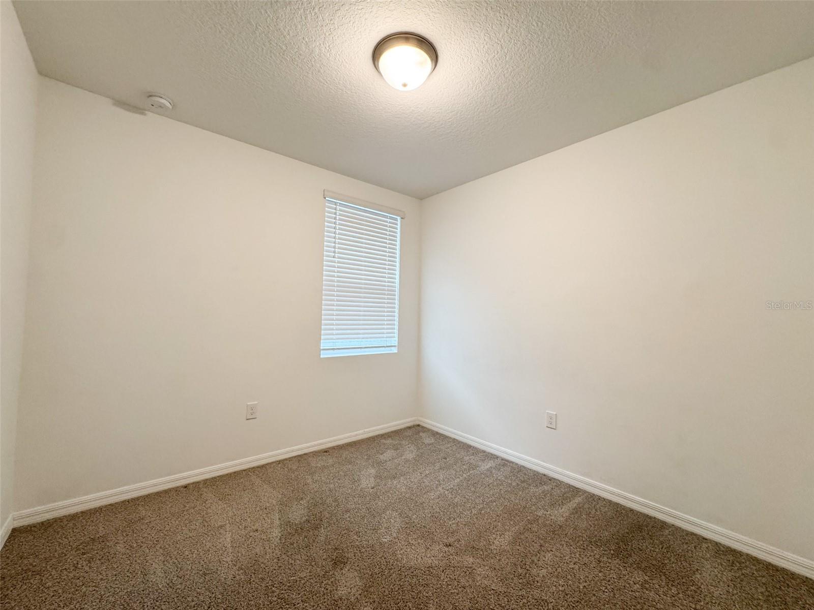 LAKE DEER ESTATES - Residential Lease