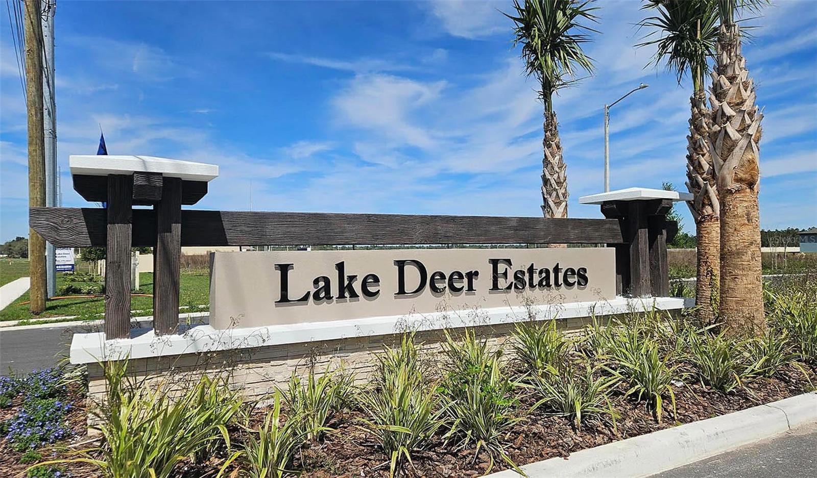 LAKE DEER ESTATES - Residential Lease