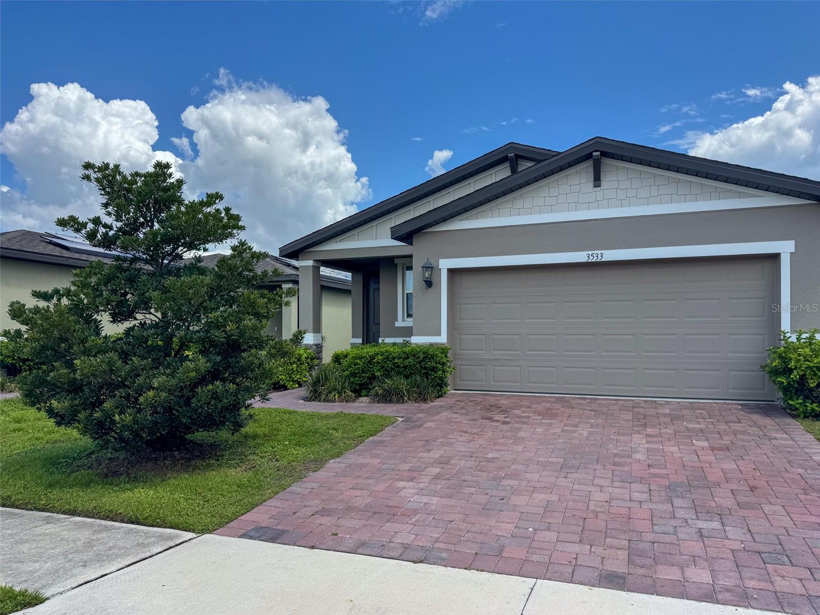 LAKE DEER ESTATES - Residential Lease