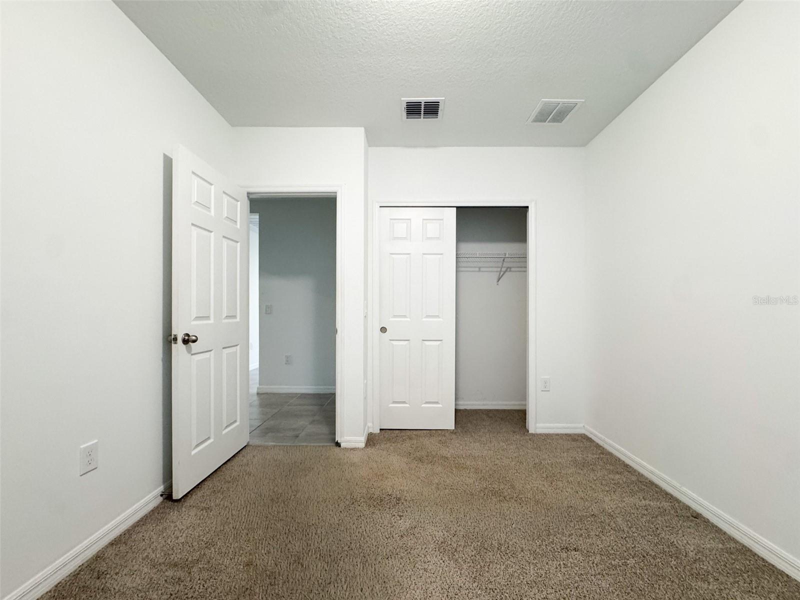 LAKE DEER ESTATES - Residential Lease