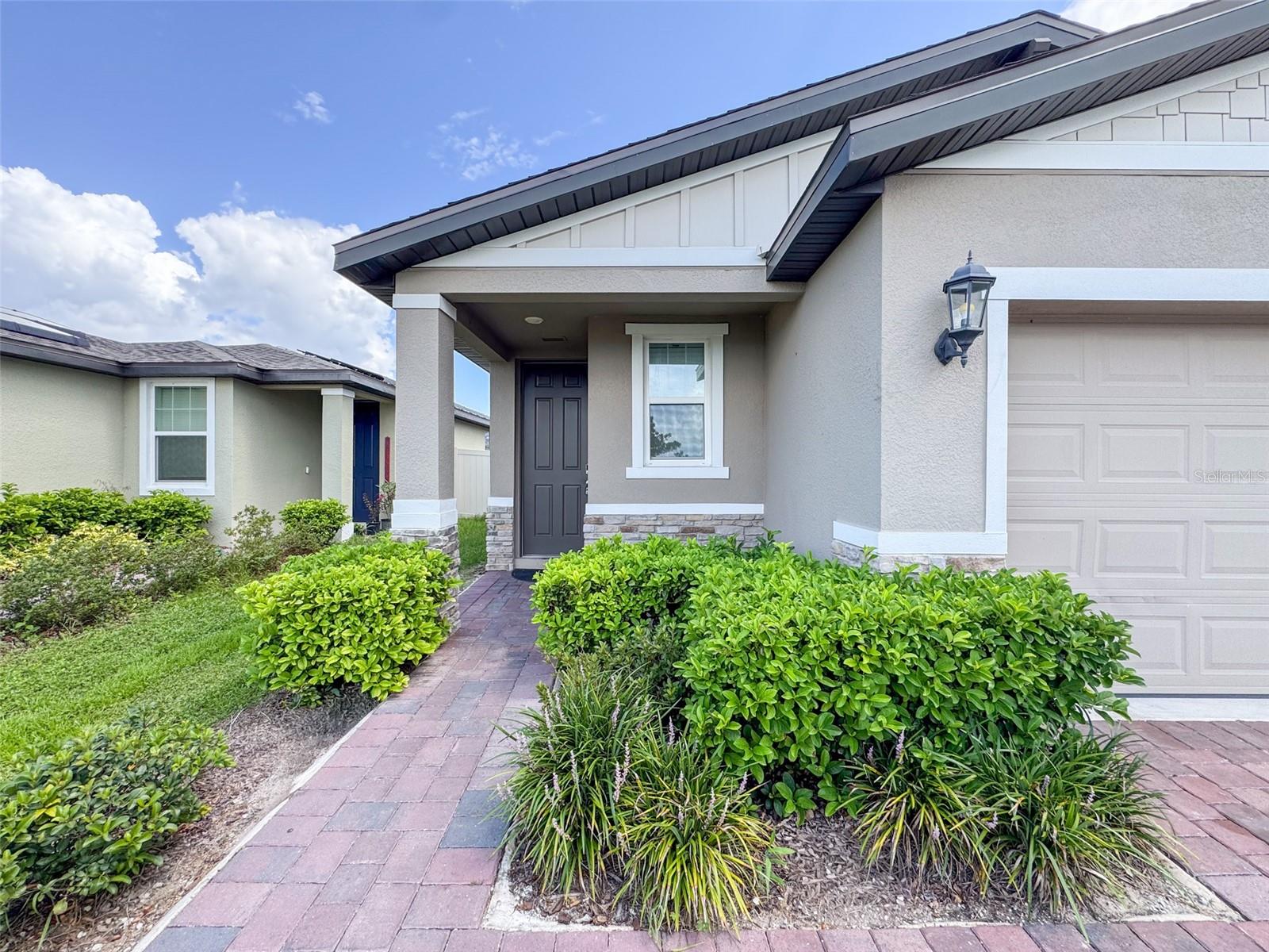 LAKE DEER ESTATES - Residential Lease