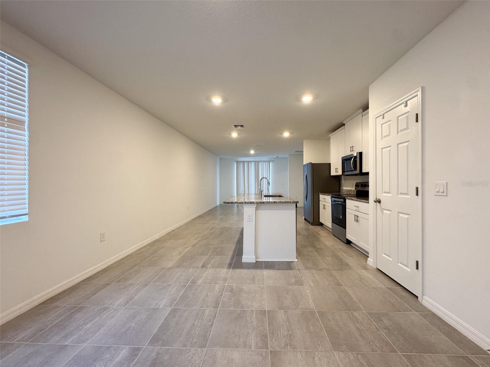 LAKE DEER ESTATES - Residential Lease