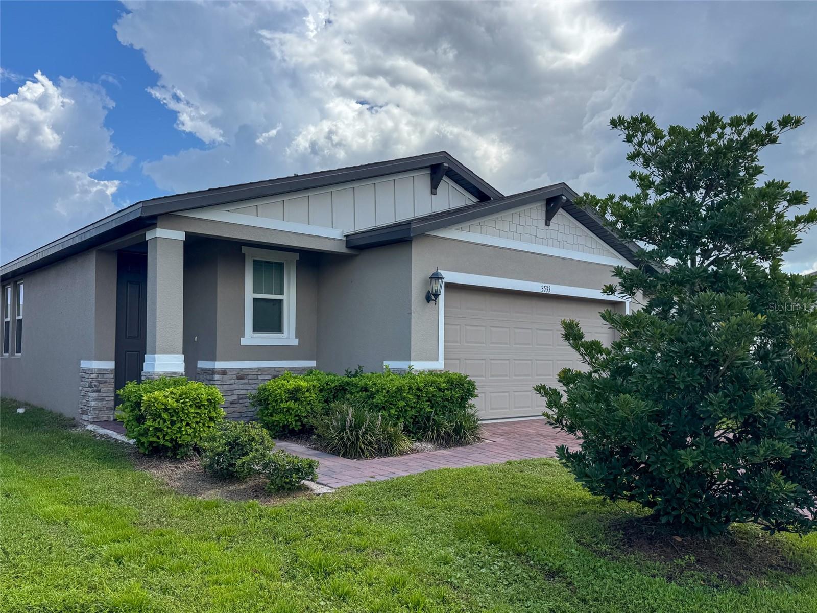 LAKE DEER ESTATES - Residential Lease