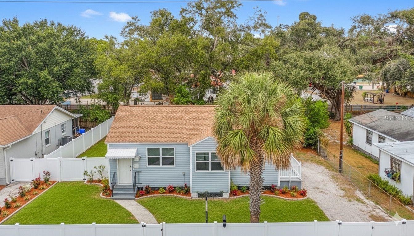 This fantastic home offers excellent flexibility as either a strong rental investment or a wonderful owner-occupied residence in a peaceful, quiet neighborhood. Enjoy an outstanding opportunity to live or invest in a prime location just minutes from vibrant Tampa and all it has to offer — including world-class sporting events, entertainment venues, and abundant outdoor activities. Situated in the heart of the city’s growth and development, this property is move-in ready and primed for personalization with strong investment upside.
Built with solid fundamentals, the home features a spacious, open-concept layout that creates an impressively roomy feel. Its convenient access to Interstates 4 and 275 puts Florida’s best attractions — from beautiful Gulf and Atlantic coastlines to Disney World — within easy reach. This is your chance to add your own style and truly make it shine. Additional highlights include a large backyard — perfect for relaxing or entertaining.