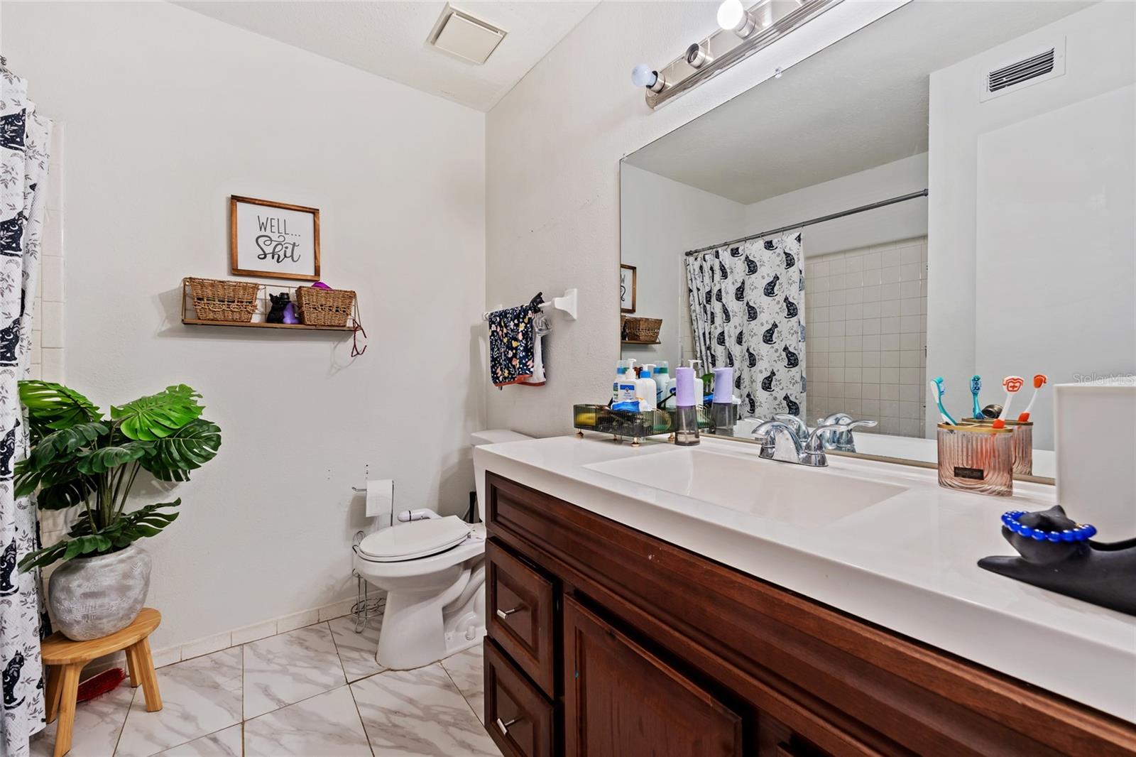 LEMON TREE CONDO SEC 01 - Residential