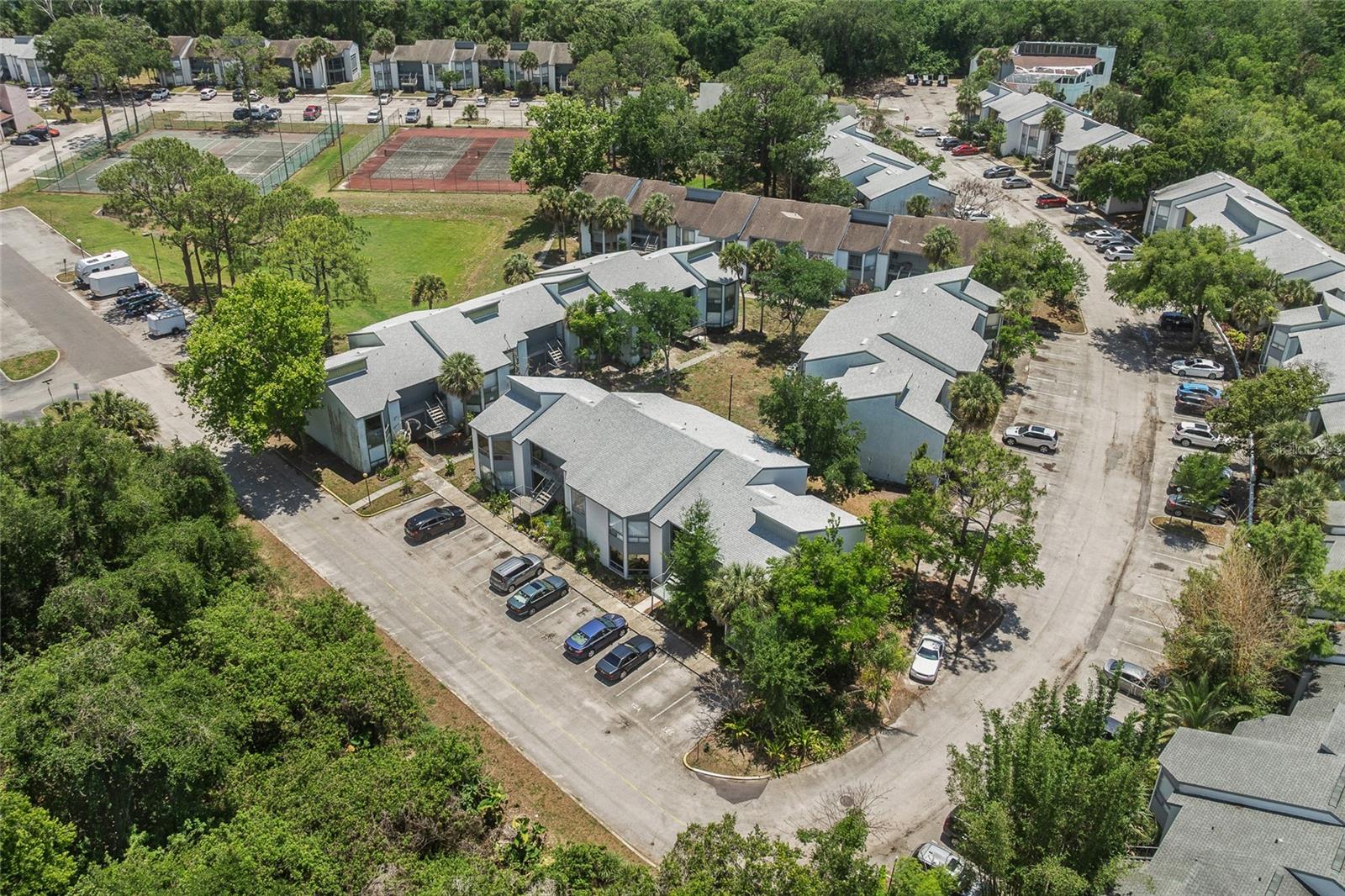 LEMON TREE CONDO SEC 01 - Residential