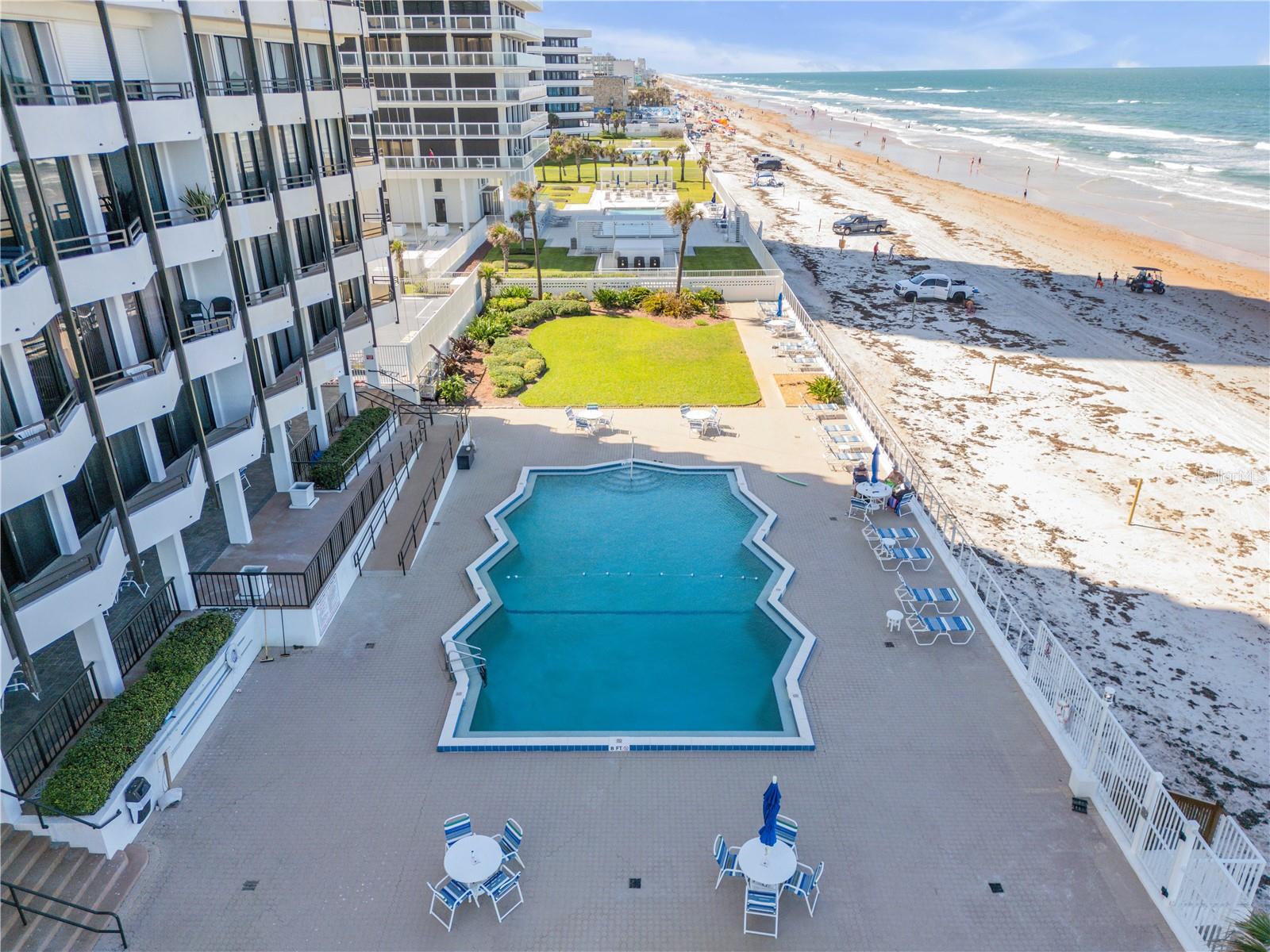 OCEAN RITZ CONDO UNIT 01 - Residential