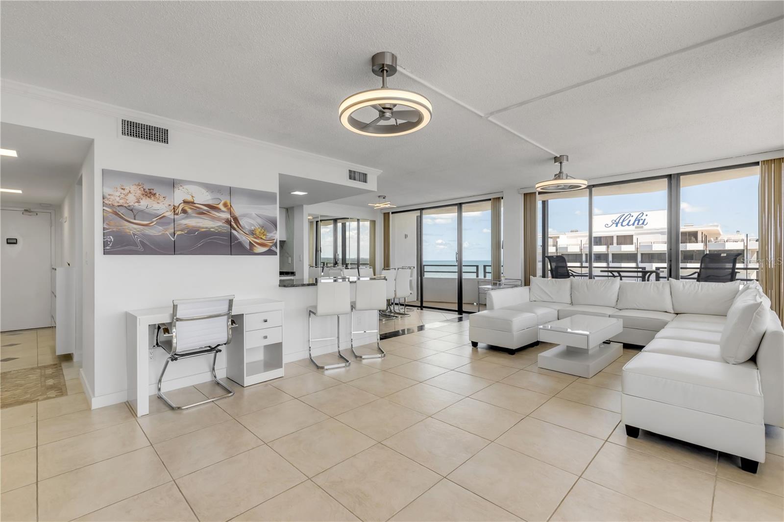 OCEAN RITZ CONDO UNIT 01 - Residential