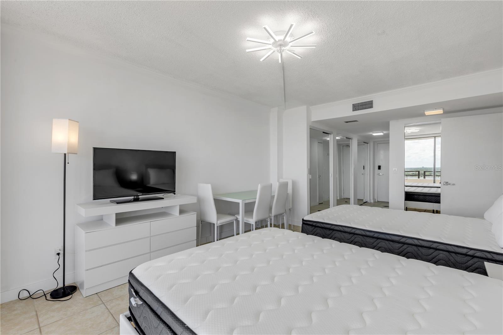 OCEAN RITZ CONDO UNIT 01 - Residential