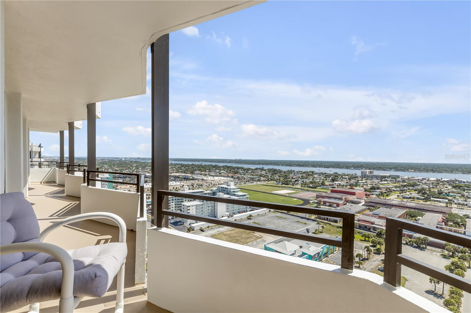 OCEAN RITZ CONDO UNIT 01 - Residential
