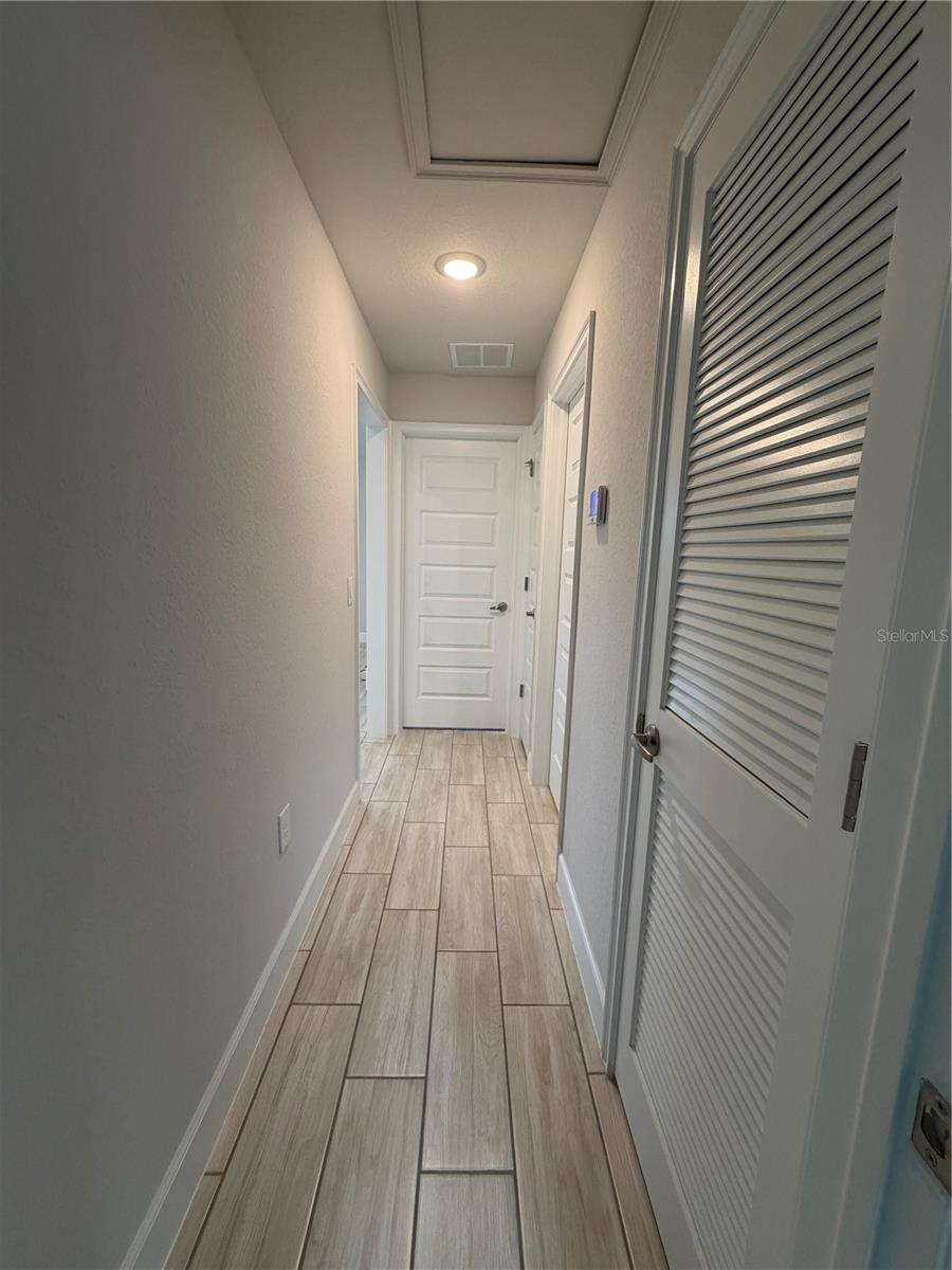 PORT CHARLOTTE SUB 12 - Residential Lease