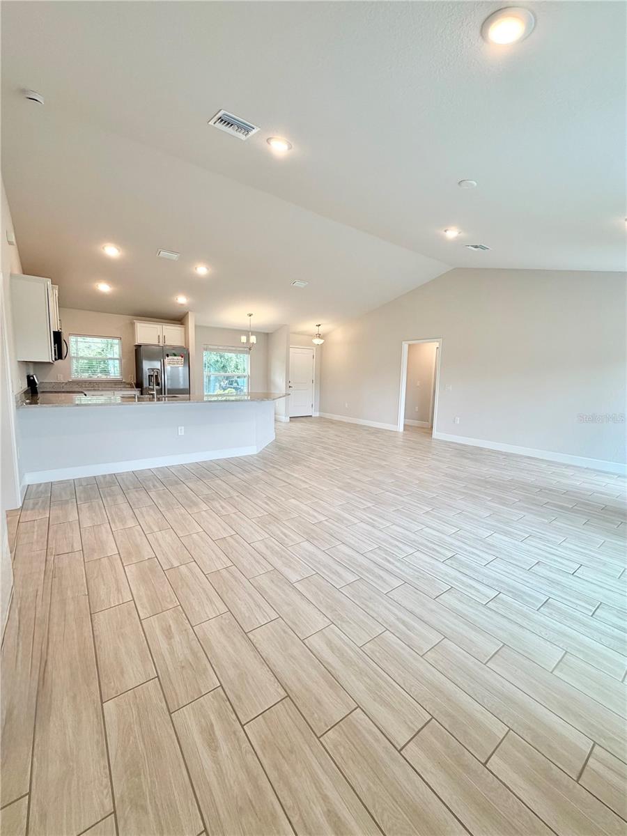 PORT CHARLOTTE SUB 12 - Residential Lease