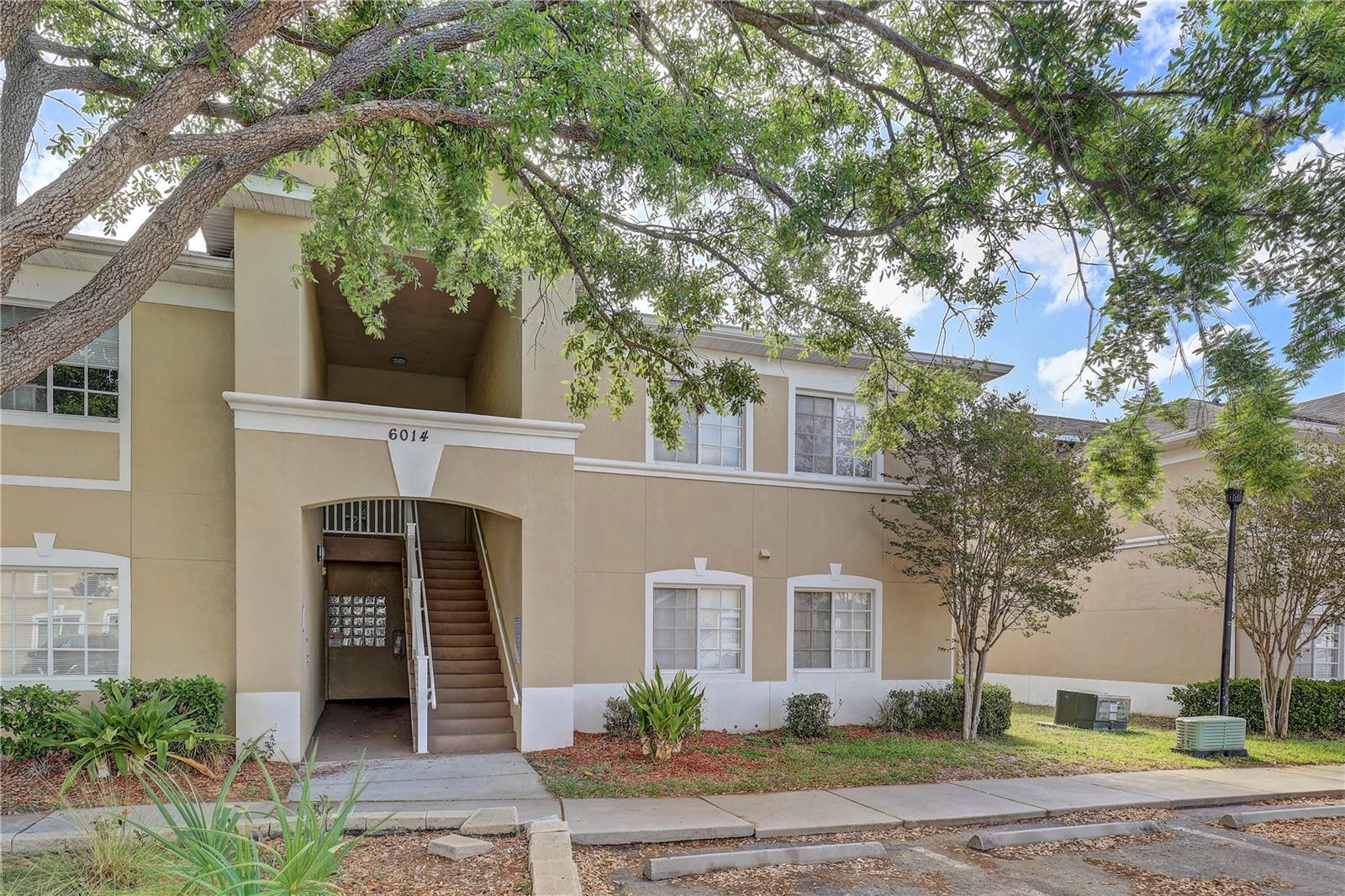 VILLAGES OF BLOOMINGDALE CONDO - Residential