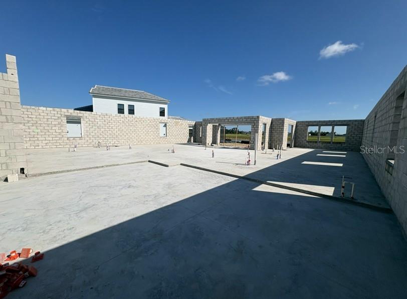 OAKFIELD TRAILS - Residential