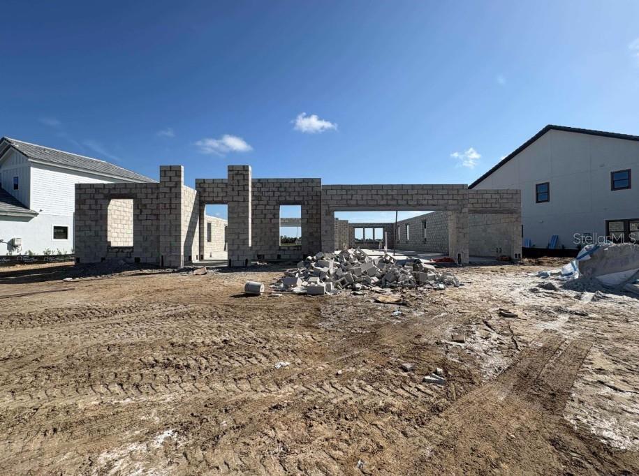 OAKFIELD TRAILS - Residential