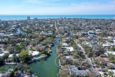 SIESTA ISLES - Residential