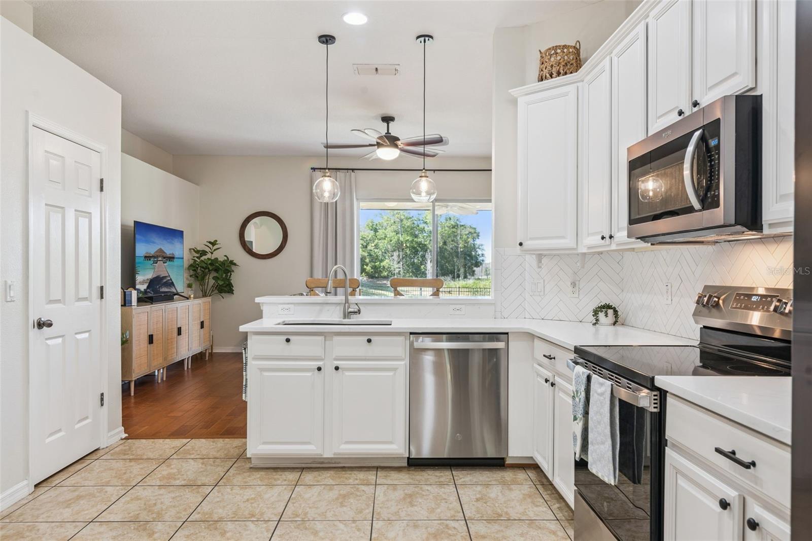 STONEYBROOK HILLS 18 - Residential